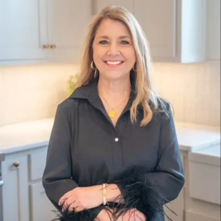 Jennifer Guidry, Agent in  - Compass