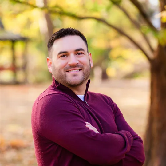 Johnnie Lawless, Agent in  - Compass