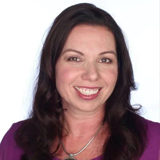 Sandra Nakama, Agent in  - Compass