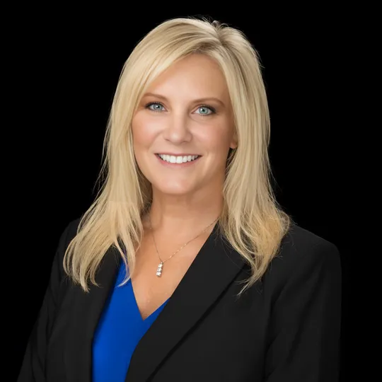 Yvette McCarthy, Agent in  - Compass