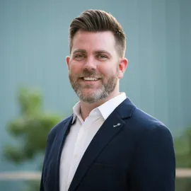 Michael Mahon, Agent in  - Compass