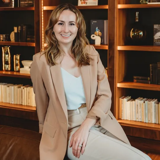 Carolyn Karr, Agent in  - Compass