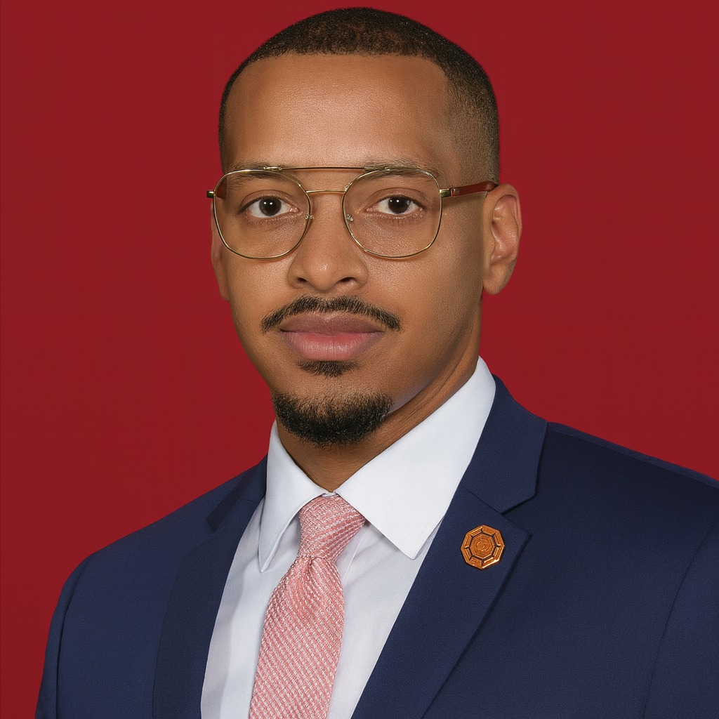 Headshot of Bobbie Hudgins