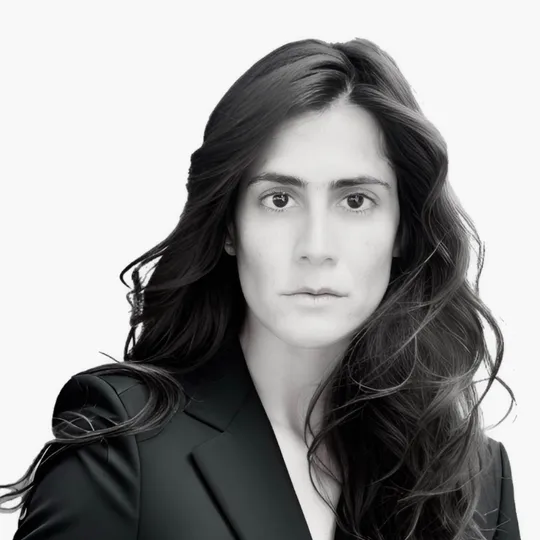 Jessica Janna, Agent in  - Compass