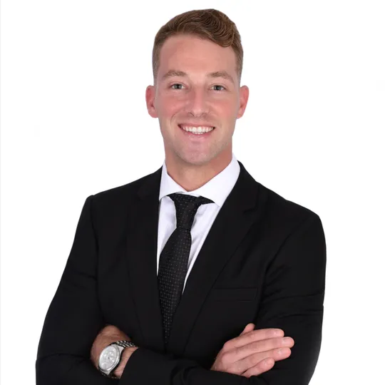 Dustin Opalka, Agent in  - Compass