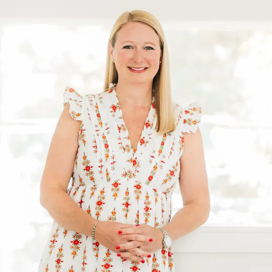 Barbara Samples, Agent in  - Compass