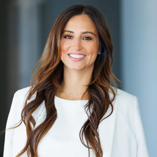 Tina Raineri, Agent in  - Compass
