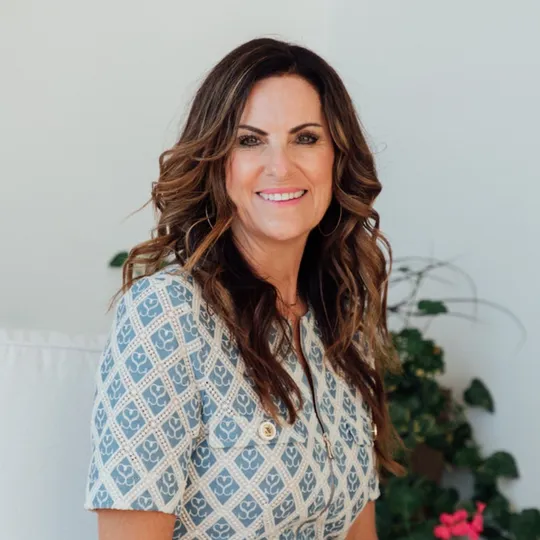 Jill Livingston, Agent in  - Compass