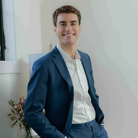 Diego Sito, Agent in  - Compass