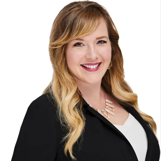 Lauren Pryor, Agent in  - Compass