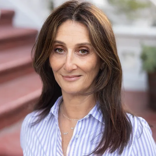 Ellen Cohen, Agent in  - Compass