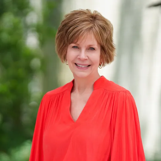 Laurie Jones, Agent in  - Compass