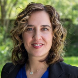 Headshot of Siana Cale