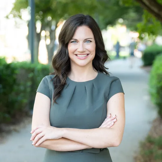 Jackie Kelly, Agent in  - Compass