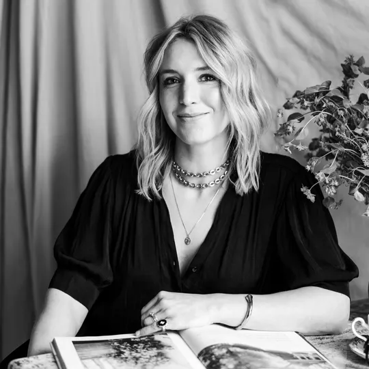 Alex Cantrell, Agent in  - Compass