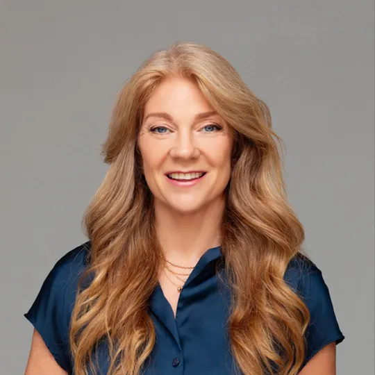 Sara Warner, Agent in  - Compass