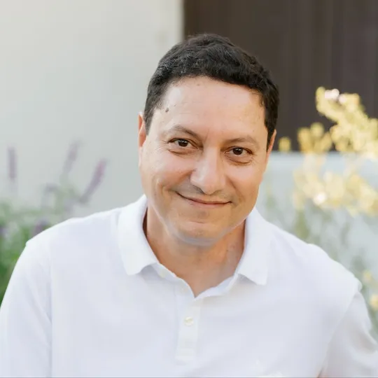 Francisco Bazan, Agent in  - Compass