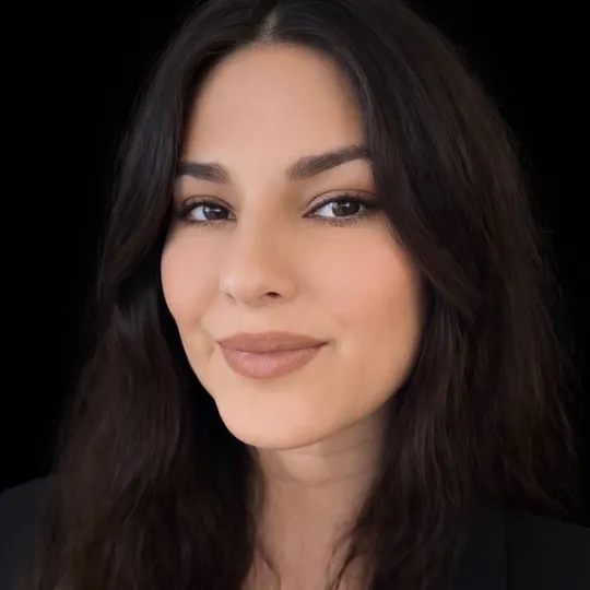 Sabrina Atoori, Agent in  - Compass