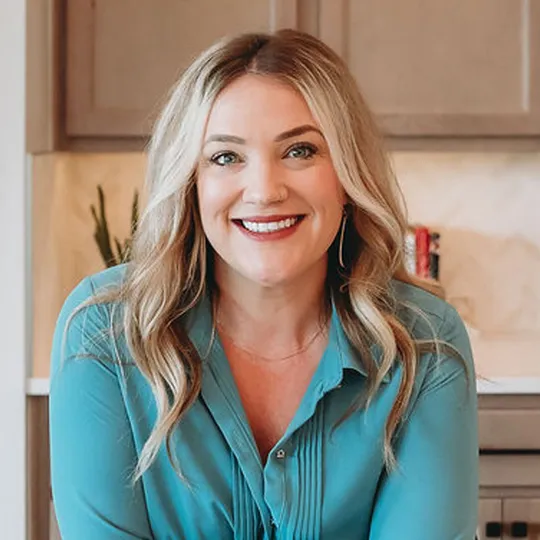 Jordyn Gresko, Agent in  - Compass