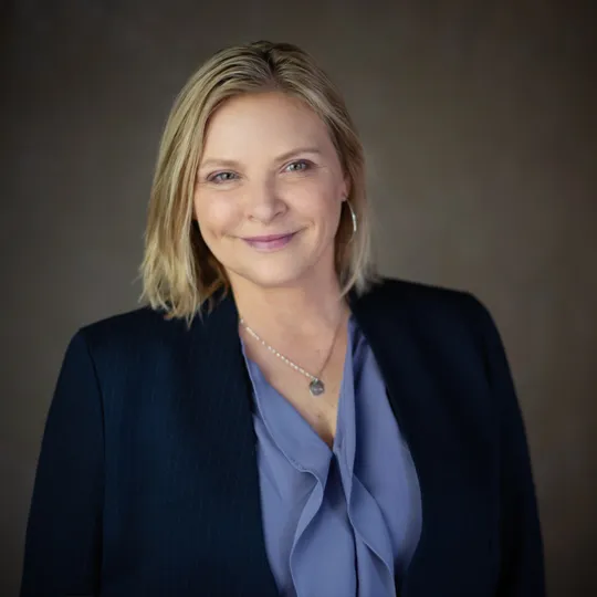 Lisa Theama, Agent in  - Compass