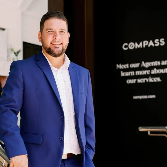Michael Friedman, Agent in  - Compass