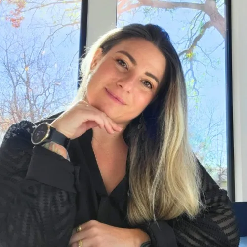 Sunni Berkley, Agent in  - Compass