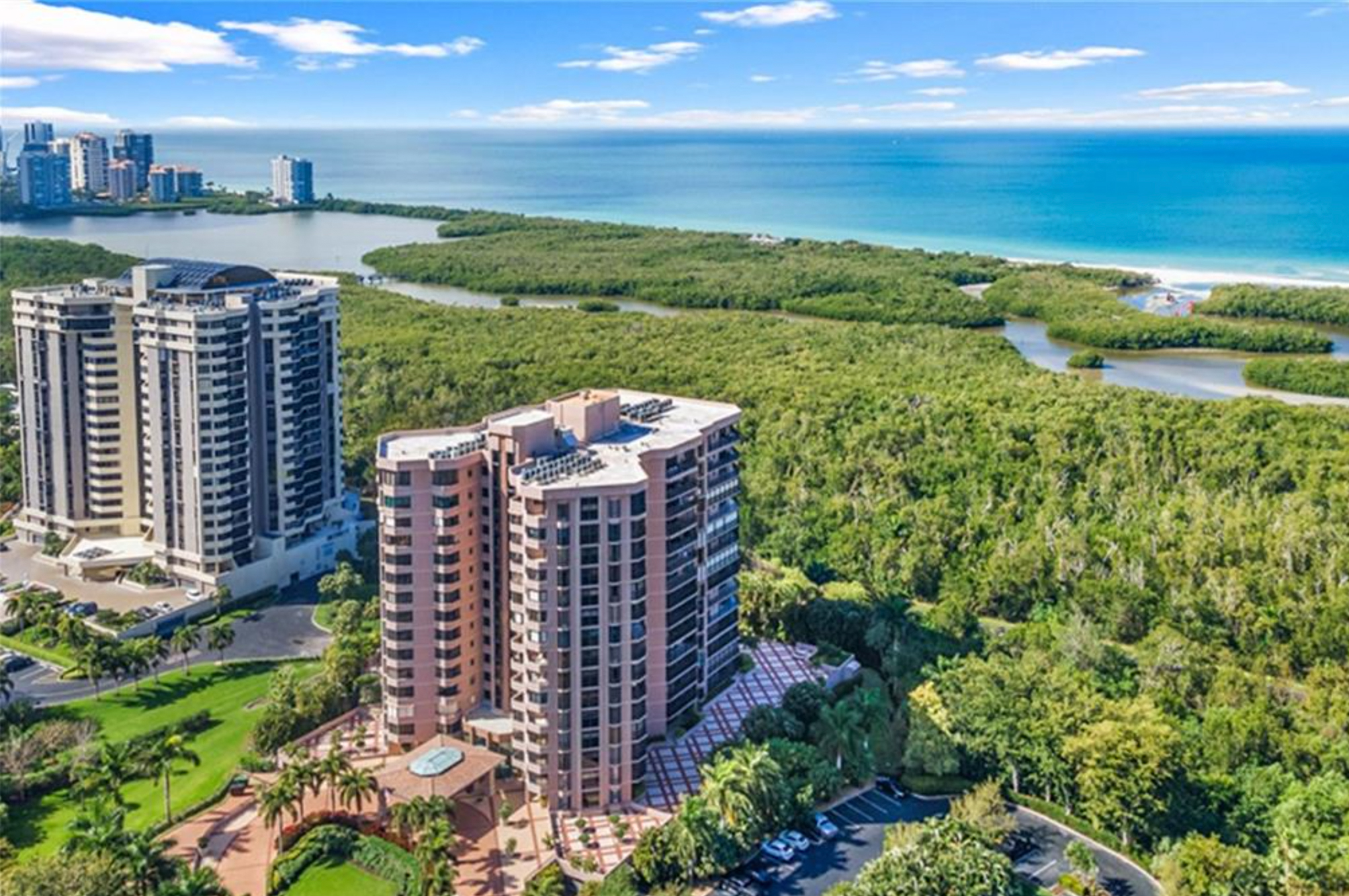 Luxury Condo | 3-9 Month Lease in 2024