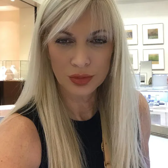 Phyllis Zwibel, Agent in  - Compass