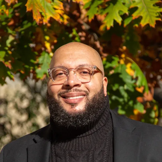 Lonnie Robinson, Agent in  - Compass