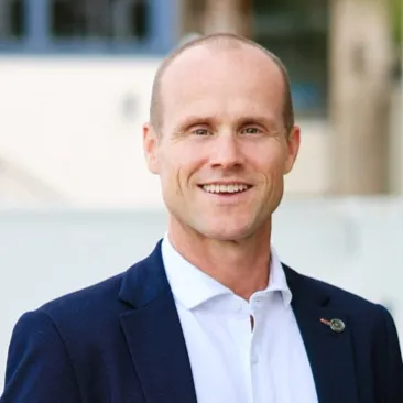 Patrick Parry, Agent in  - Compass