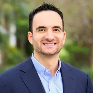 Eric Farmelant, Agent in  - Compass