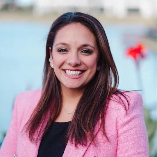 Nikita Abbaspour, Agent in  - Compass