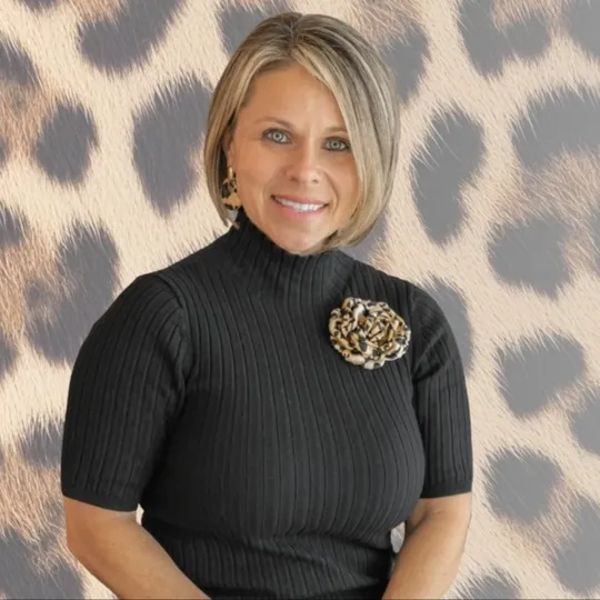 Paula McCabe, Agent in  - Compass