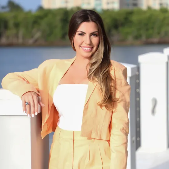 Jessica Gulick, Agent in  - Compass