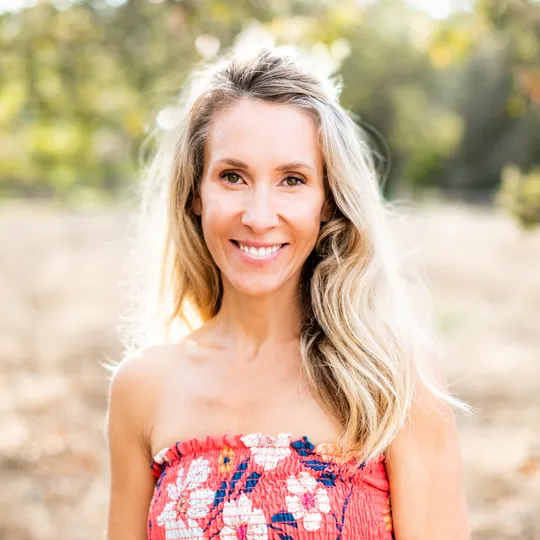 Valerie Zatt, Agent in  - Compass