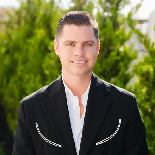 Sean Eccleston, Agent in  - Compass