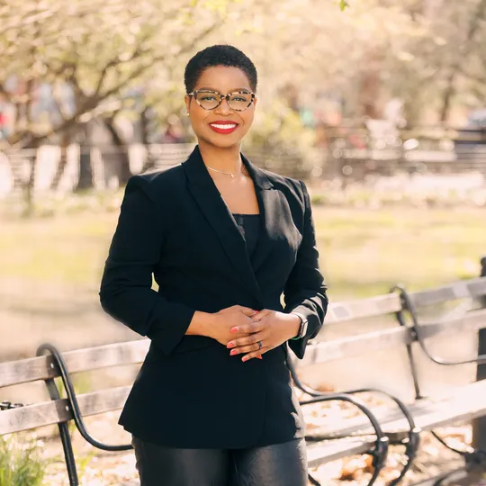 Brandii Edwards, Agent in  - Compass