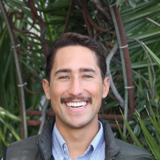 Andy Iglesias, Agent in  - Compass