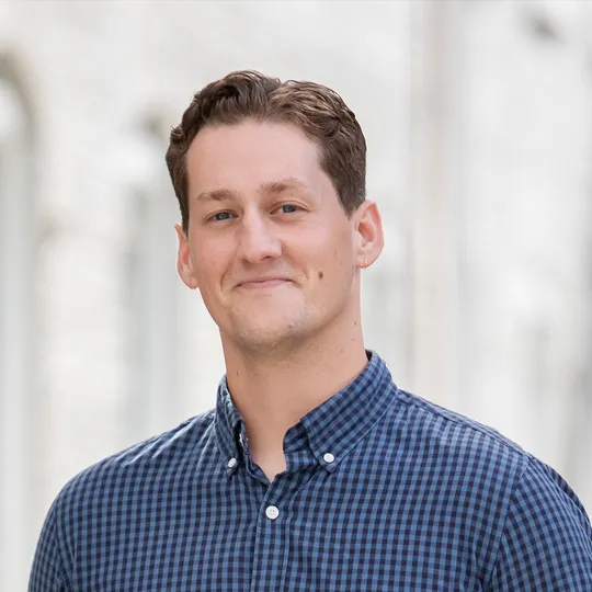 Josh McGinnis, Agent in  - Compass