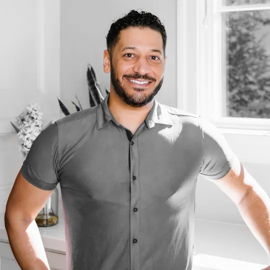 Greylin Thomas, Agent in  - Compass