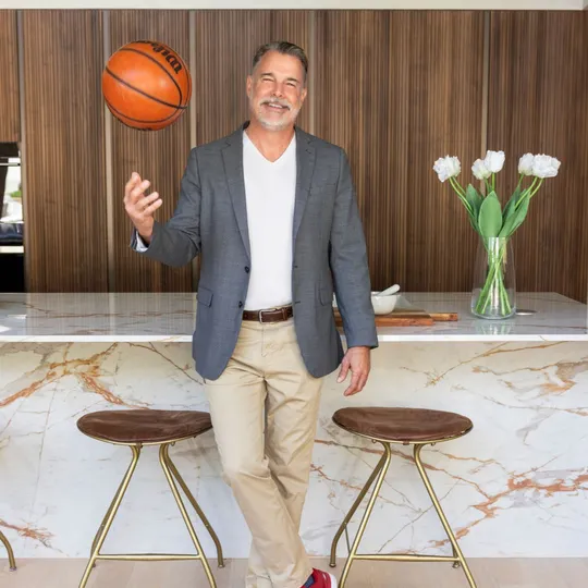 Del Lile, Agent in  - Compass