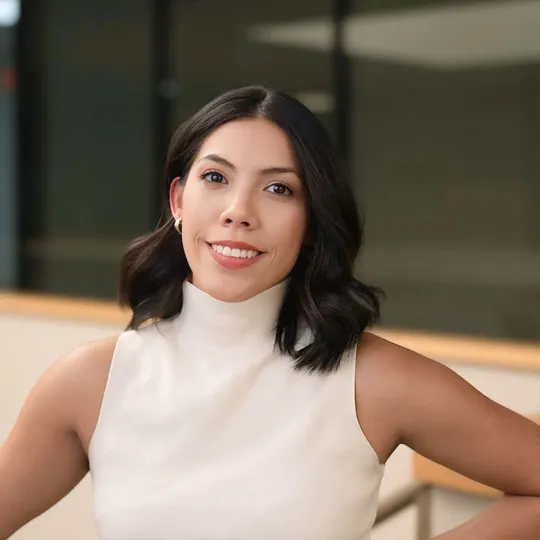 Gisell Scott, Agent in  - Compass