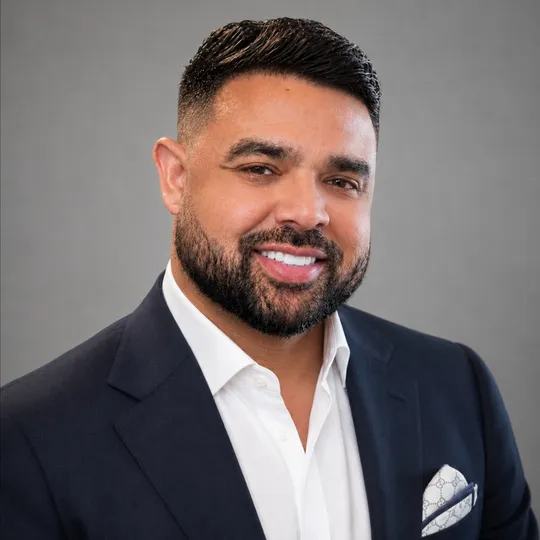 Ricardo Peña, Agent in  - Compass