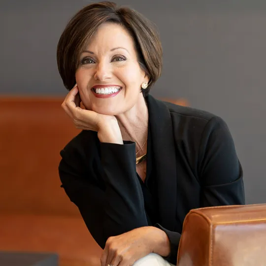 Cynthia Pensiero-DeFazio, Agent in  - Compass