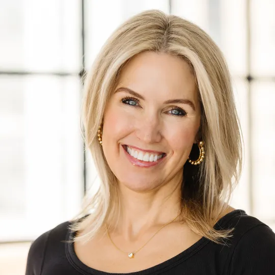 Becky Pawelczyk, Agent in  - Compass