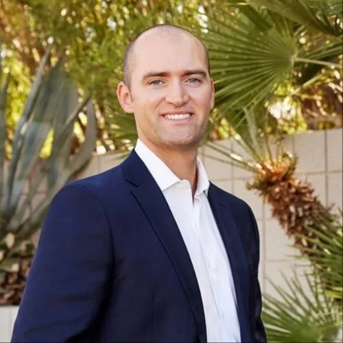 Vlad Royal, Agent in  - Compass