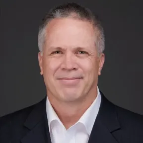 Patrick Fieser, Agent in  - Compass