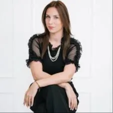 Dajana Vladicic, Agent in  - Compass