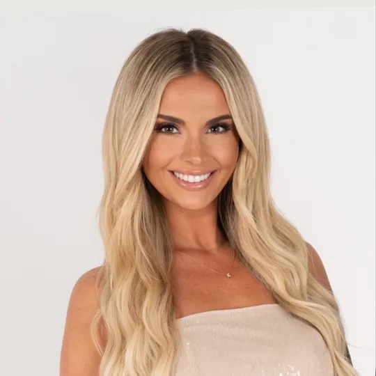 Kelsey Hampton, Agent in  - Compass