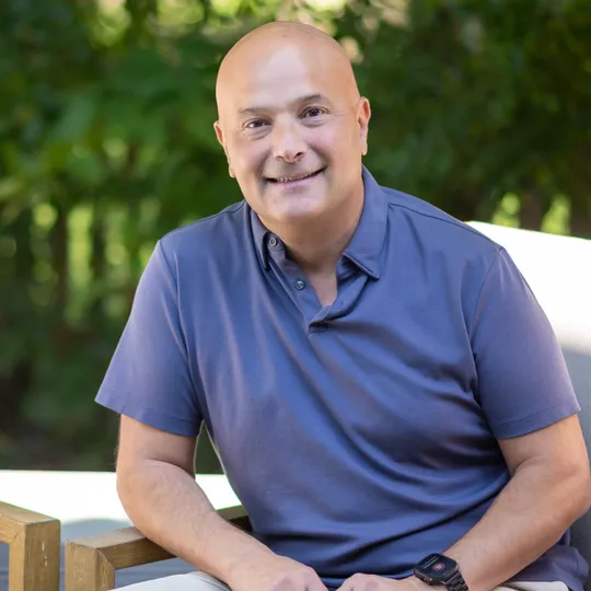 Rafi Sahakian, Agent in  - Compass